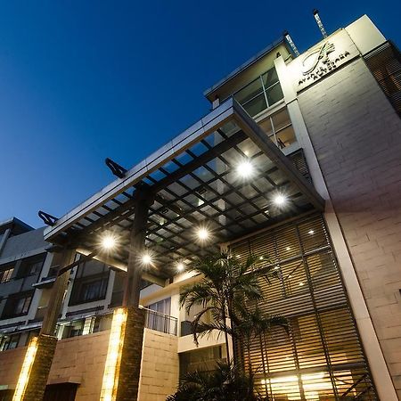 The Avenue Plaza Hotel Naga  Exterior photo