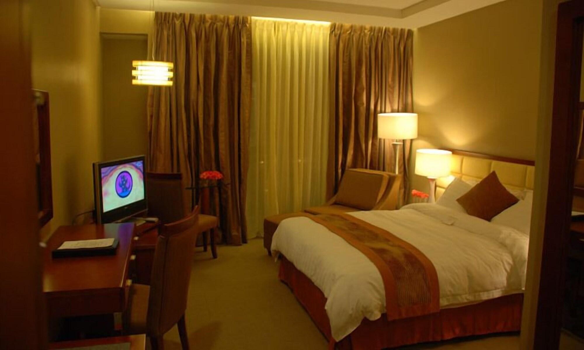 The Avenue Plaza Hotel Naga  Exterior photo