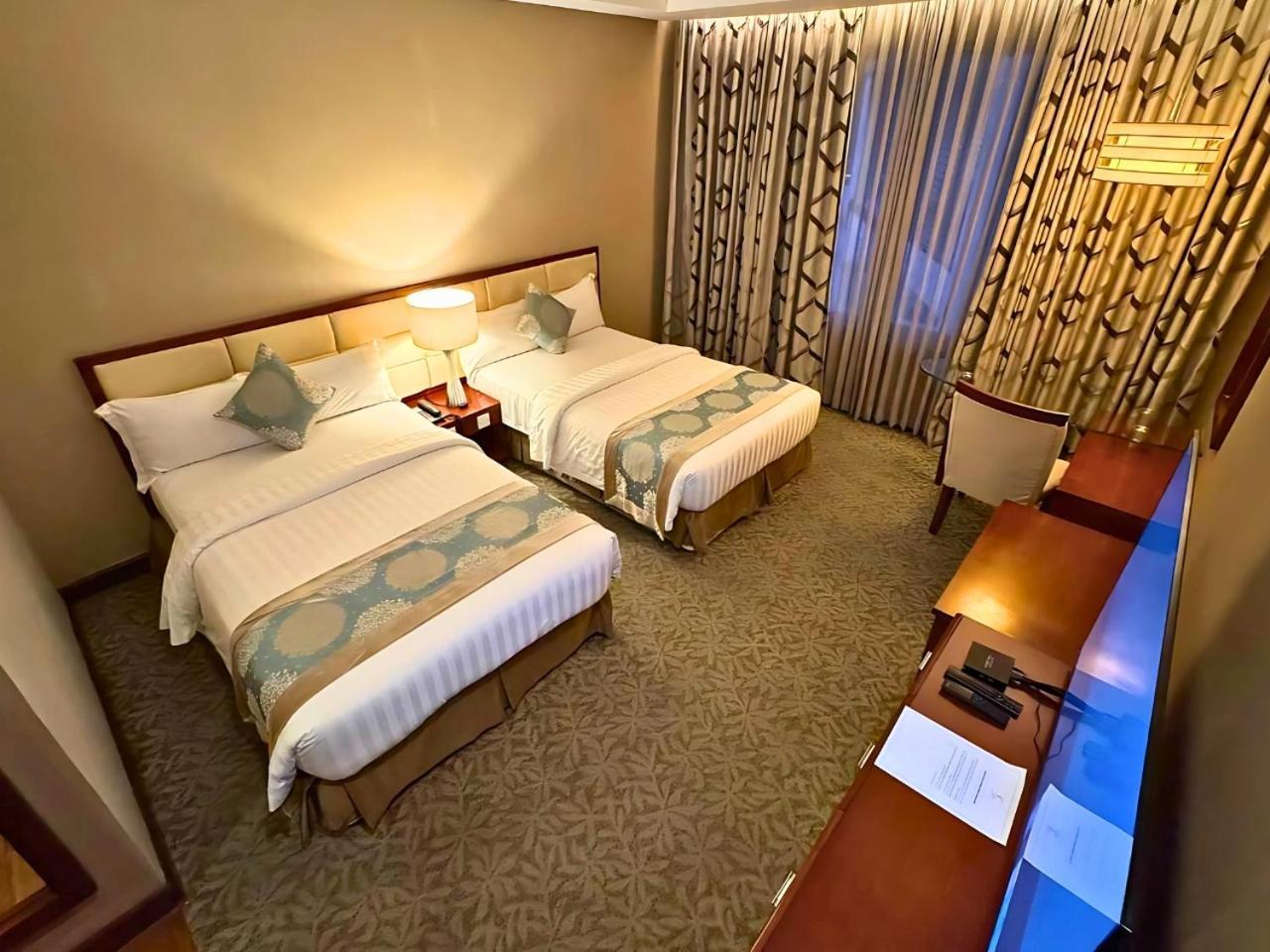 The Avenue Plaza Hotel Naga  Exterior photo