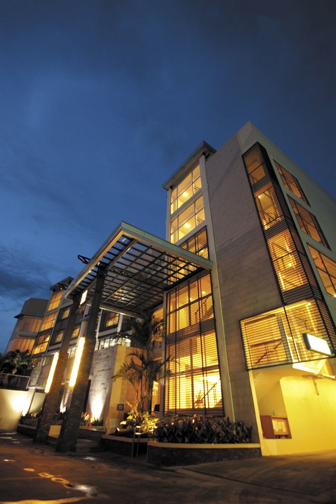 The Avenue Plaza Hotel Naga  Exterior photo